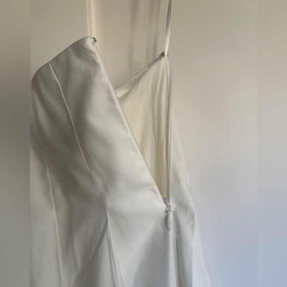 NEW Reformation Zinnia Low Waist Skirt in White | size 2 - Picture 9 of 13